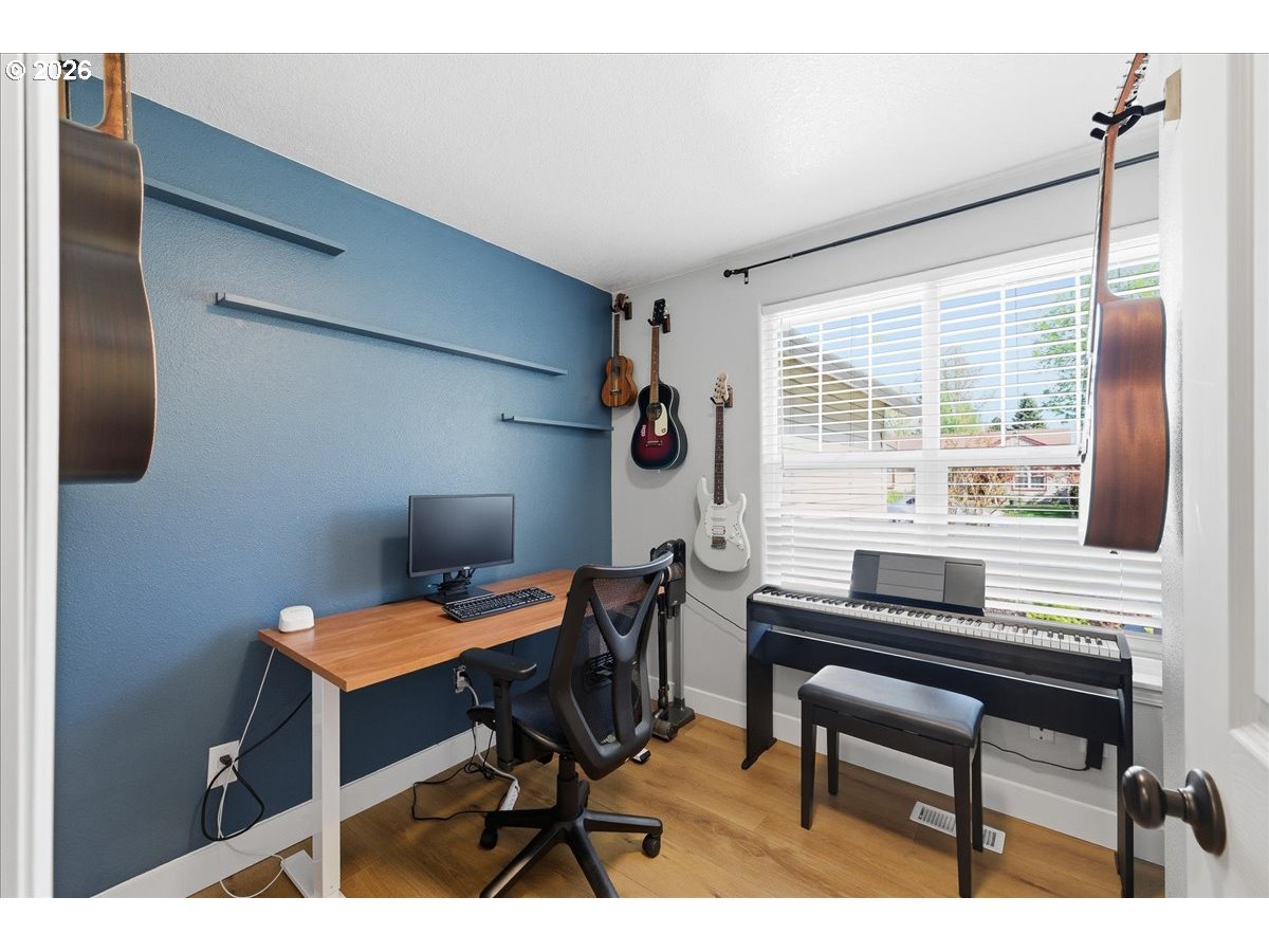 18988 Southwest Pike Lane Beaverton, OR 97078 - Photo 15 of 36 a reading room with furniture and a window