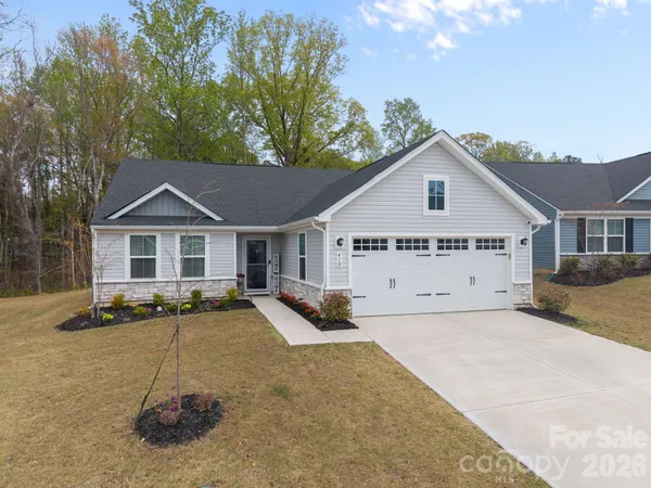 $313,000 | 410 Hollis Pl Drive, Lancaster, SC 29720