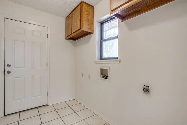 $338,000 | 8605 Marys Creek Drive, Benbrook, TX 76116