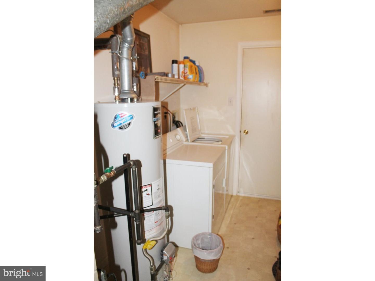 136 Alexander Road Beverly, NJ 08010 - Photo 17 of 25 Laundry Room