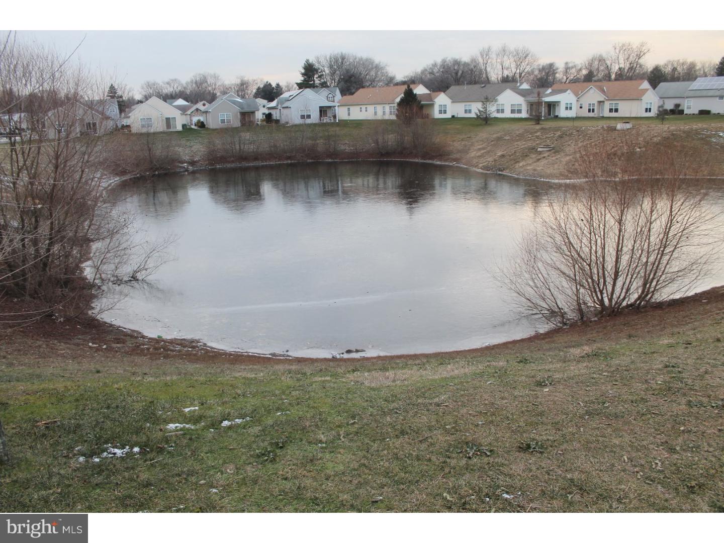 136 Alexander Road Beverly, NJ 08010 - Photo 24 of 25 Lake / Pond