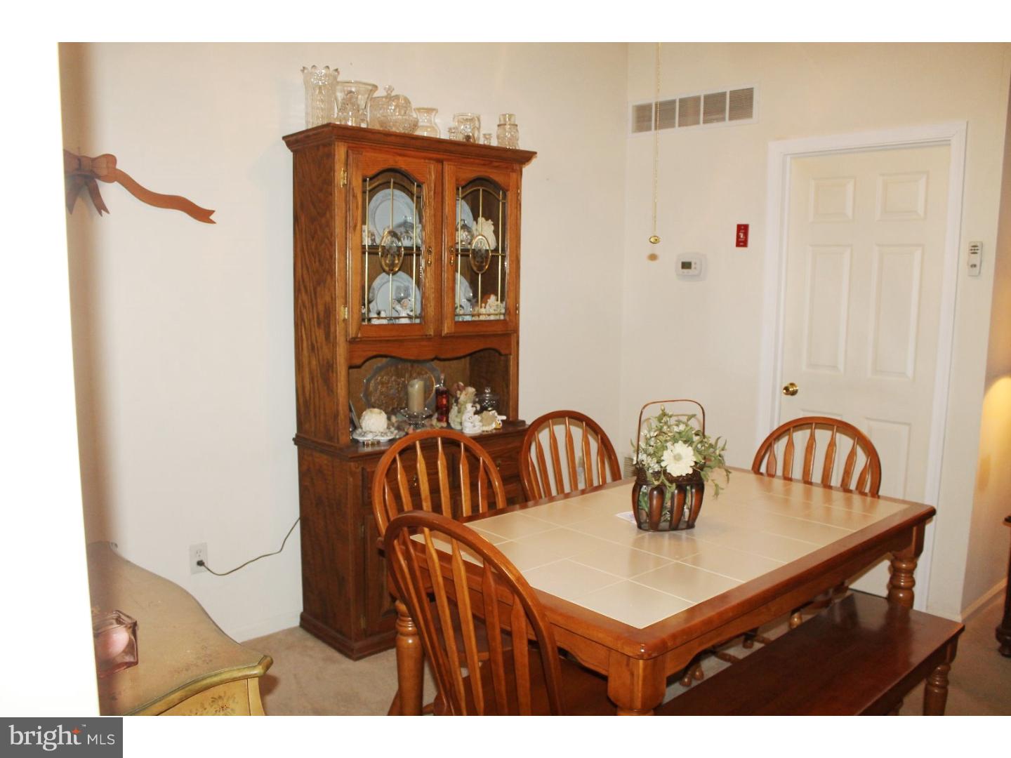 136 Alexander Road Beverly, NJ 08010 - Photo 7 of 25 Dining Room