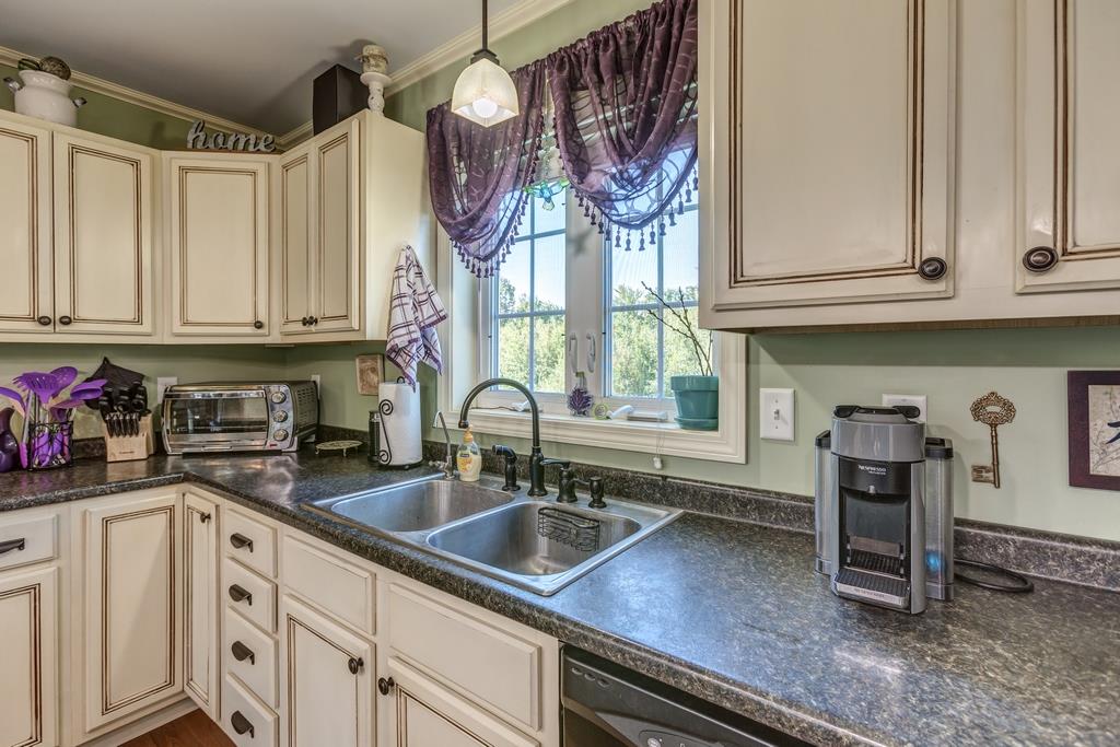 119 Green Farm Road New Ipswich, NH 03071 - Photo 13 of 40