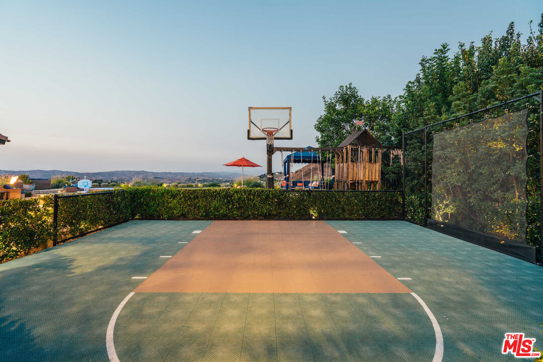 25311 Prado De Ambar Calabasas, CA 91302 - Photo 52 of 58