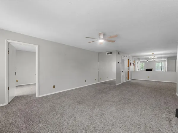 $1,300 | 9700 Leawood Boulevard, Unit 706, Houston, TX 77099