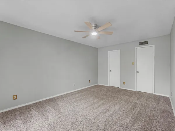 $1,300 | 9700 Leawood Boulevard, Unit 706, Houston, TX 77099