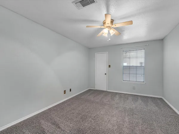 $1,300 | 9700 Leawood Boulevard, Unit 706, Houston, TX 77099