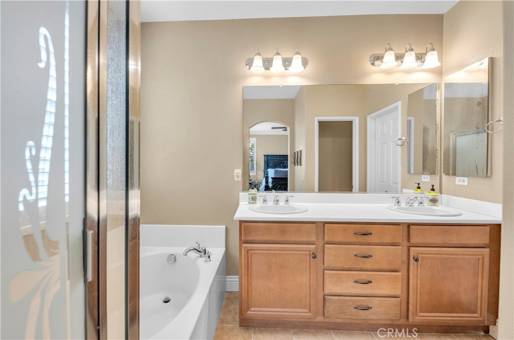 31035 Strawberry Tree Lane Temecula, CA 92592 - Photo 15 of 37