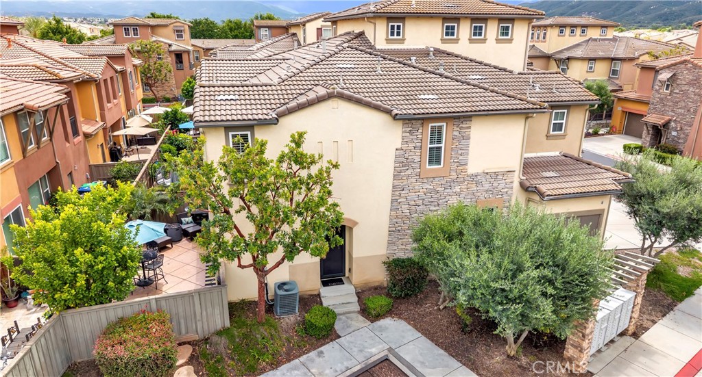 31035 Strawberry Tree Lane Temecula, CA 92592 - Photo 4 of 37