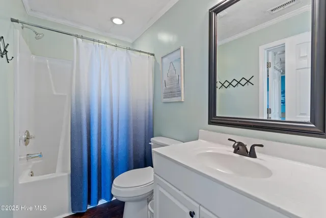 $900,000 | 135 Starfish Drive, Holden Beach, NC 28462