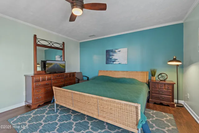 $900,000 | 135 Starfish Drive, Holden Beach, NC 28462