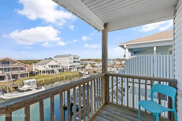 $900,000 | 135 Starfish Drive, Holden Beach, NC 28462