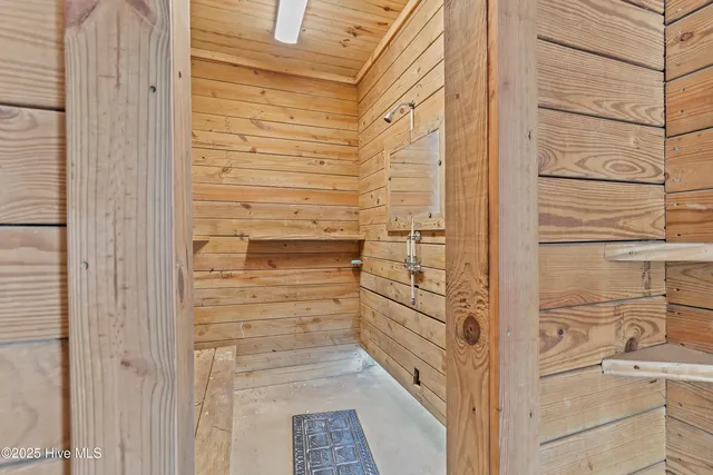 $900,000 | 135 Starfish Drive, Holden Beach, NC 28462