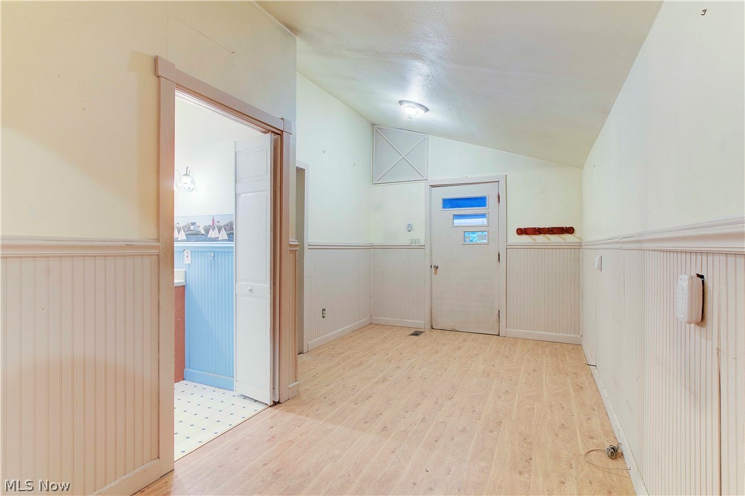 5839 Myers Road New Franklin, OH 44319 - Photo 20 of 34 Mudroom or office