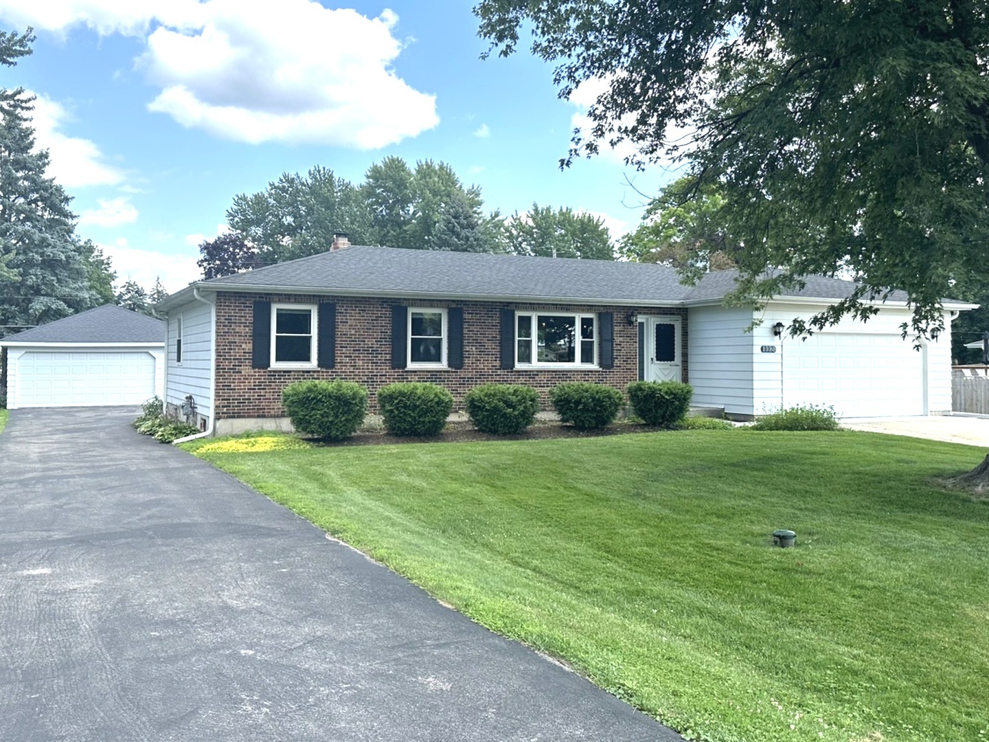 1920 Rivers Drive Sycamore, IL 60178 - Photo 1 of 48 Gallery Image 1