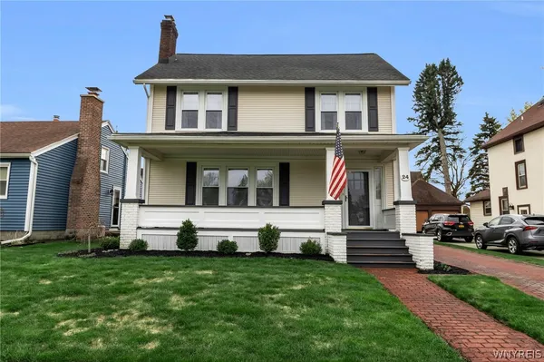 $324,900 | 24 Grasmere Road, Lockport Town, NY 14094