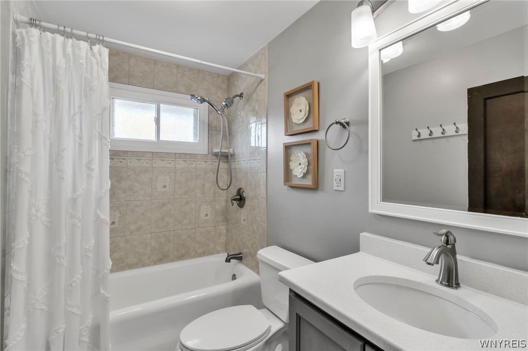 24 Grasmere Road Lockport Town, NY 14094 - Photo 29 of 42