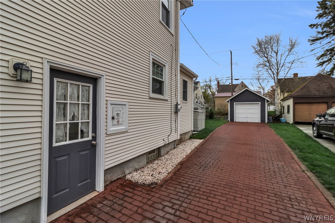 24 Grasmere Road Lockport Town, NY 14094 - Photo 37 of 42