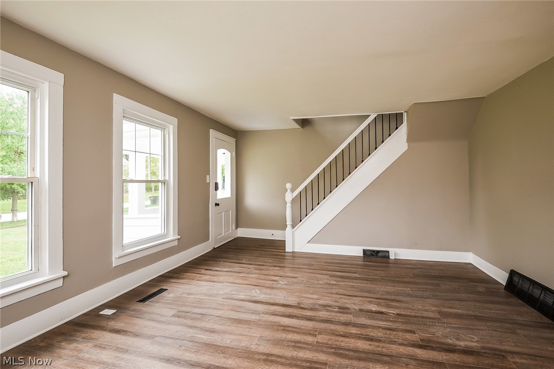 33 Adams Street Berea, OH 44017 - Photo 5 of 20