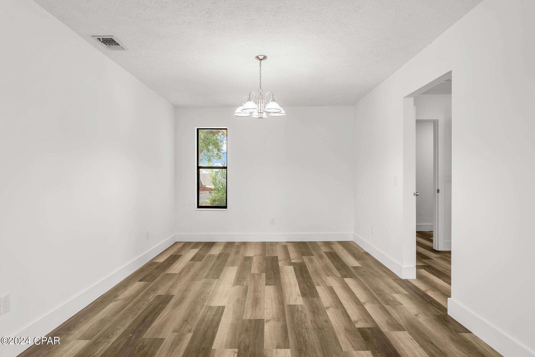 261 Hugh Thomas Drive Panama City, FL 32404 - Photo 8 of 43