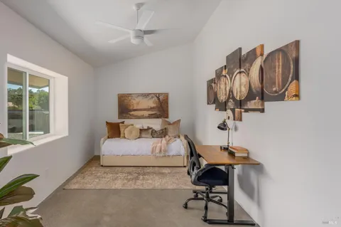 $1,266,000 | 390 Treehaven Lane, Kenwood, CA 95452