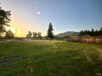 $1,266,000 | 390 Treehaven Lane, Kenwood, CA 95452