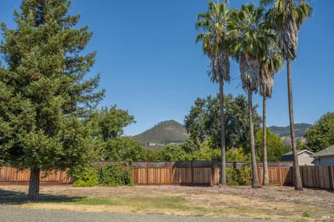 $1,266,000 | 390 Treehaven Lane, Kenwood, CA 95452