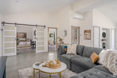 $1,266,000 | 390 Treehaven Lane, Kenwood, CA 95452