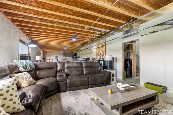$735,000 | 13273 Jessann Drive, Coopersville, MI 49404