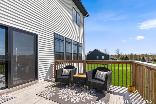 $735,000 | 13273 Jessann Drive, Coopersville, MI 49404
