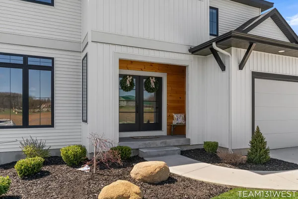 $735,000 | 13273 Jessann Drive, Coopersville, MI 49404