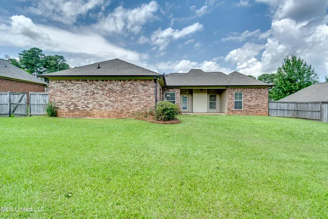 $269,900 | 812 Willow Grande Circle, Brandon, MS 39047