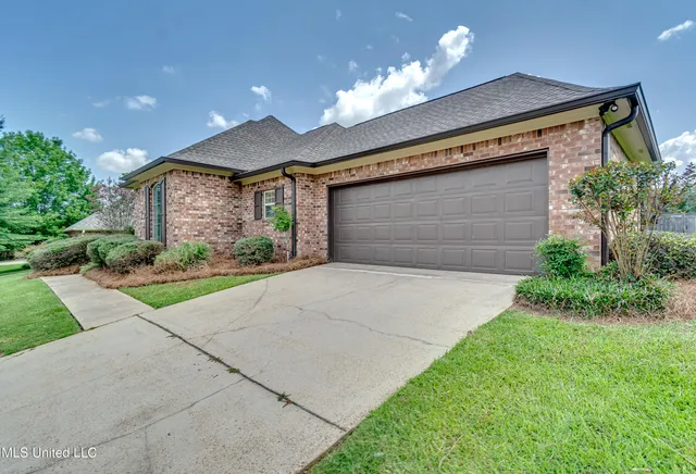 $269,900 | 812 Willow Grande Circle, Brandon, MS 39047