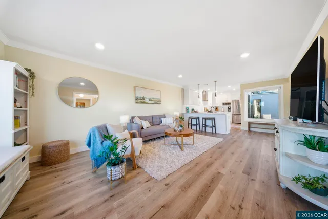 $833,000 | 1940 Golden Rain Road, Unit 5, Walnut Creek, CA 94595