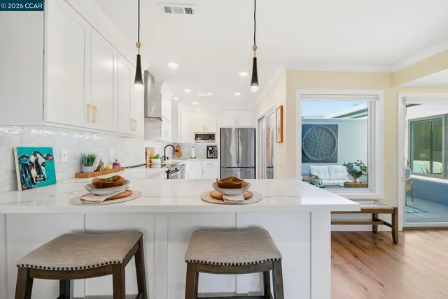 $824,000 | 1940 Golden Rain Road, Unit 5, Walnut Creek, CA 94595