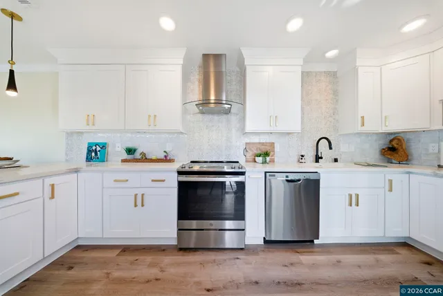 $833,000 | 1940 Golden Rain Road, Unit 5, Walnut Creek, CA 94595