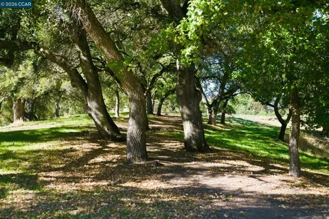 $814,000 | 1940 Golden Rain Road, Unit 5, Walnut Creek, CA 94595