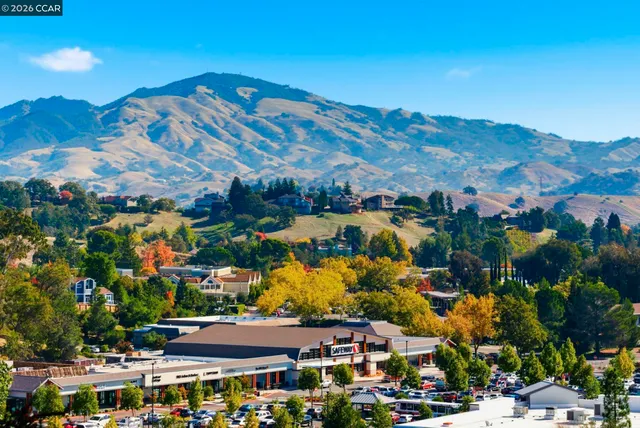 $824,000 | 1940 Golden Rain Road, Unit 5, Walnut Creek, CA 94595