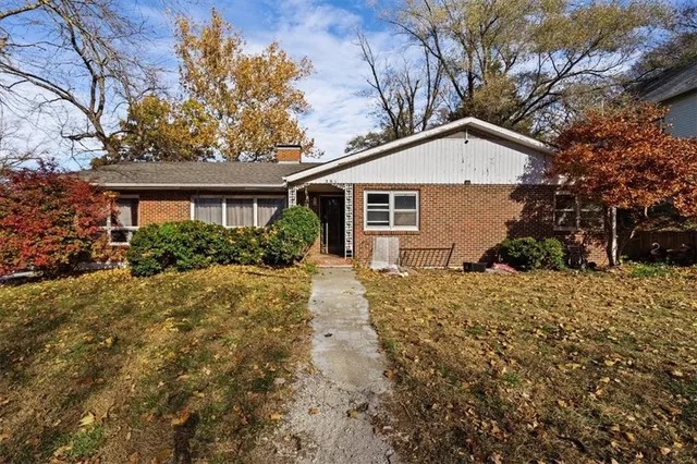 $265,000 | 201 East Riley Street, Atchison, KS 66002