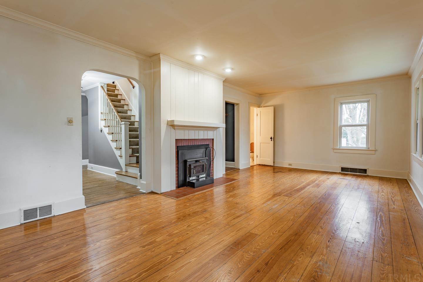 2155 Vogel Road Evansville, IN 47711 - Photo 5 of 34 Gallery Image 5
