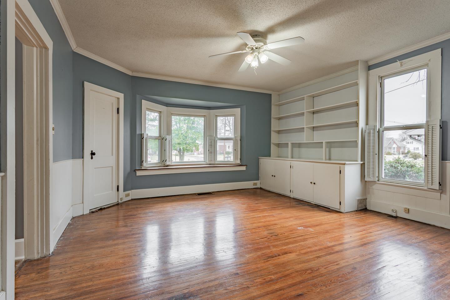 2155 Vogel Road Evansville, IN 47711 - Photo 8 of 34 Gallery Image 8