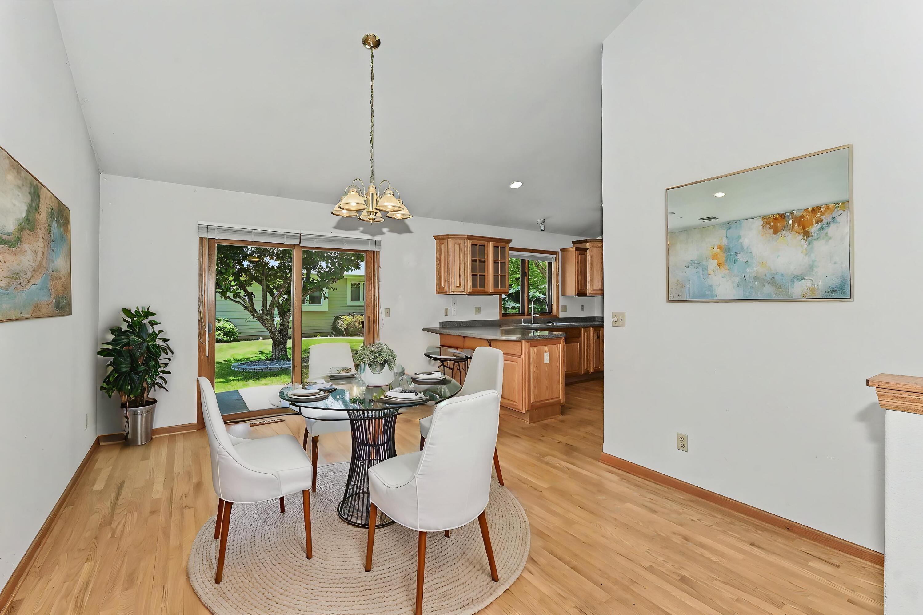 N22-w26492 Shooting Star Road, Unit 2 Pewaukee, WI 53072 - Photo 13 of 32 Virtually staged Dinette