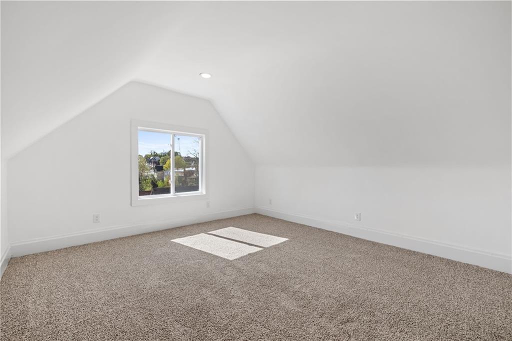 23 Craighead Street Pittsburgh, PA 15211 - Photo 28 of 35 an empty room with windows