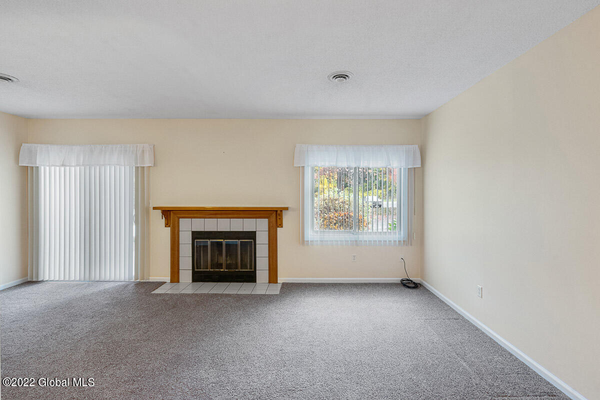 1976 Curry Road, Unit I168 Rotterdam, NY 12303 - Photo 15 of 46 1976 Curry Road Unit 168 Rotterdam NY 01