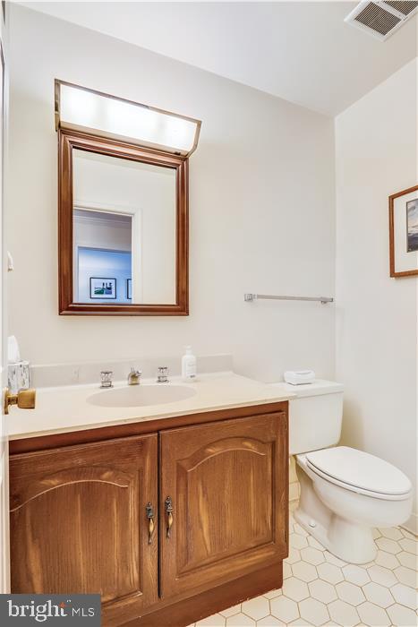 4209 48th Place Northwest Washington, DC 20016 - Photo 18 of 40 Powder room main level