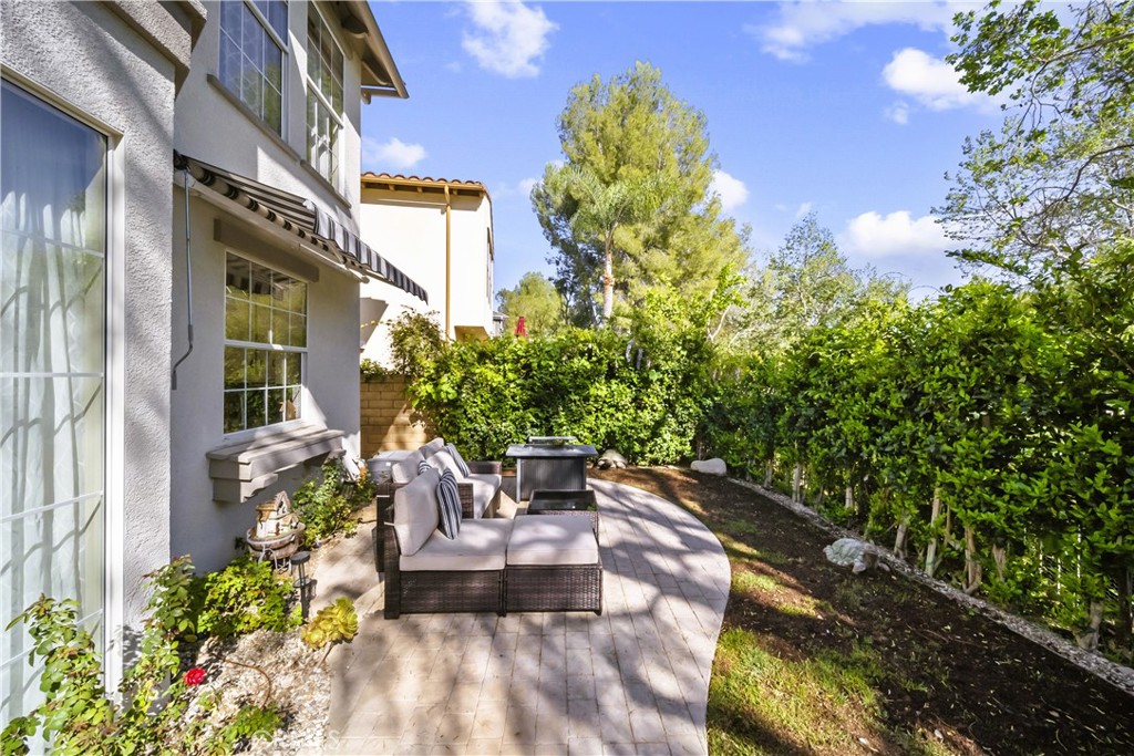 23912 Lakeside Road Valencia, CA 91355 - Photo 63 of 75