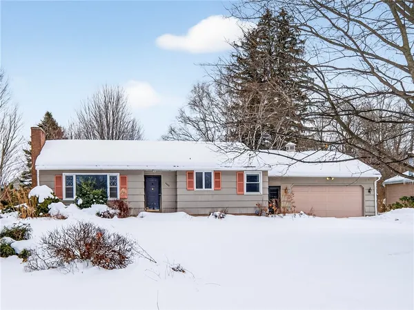 $199,900 | 3040 South Union Street, Ogden, NY 14624