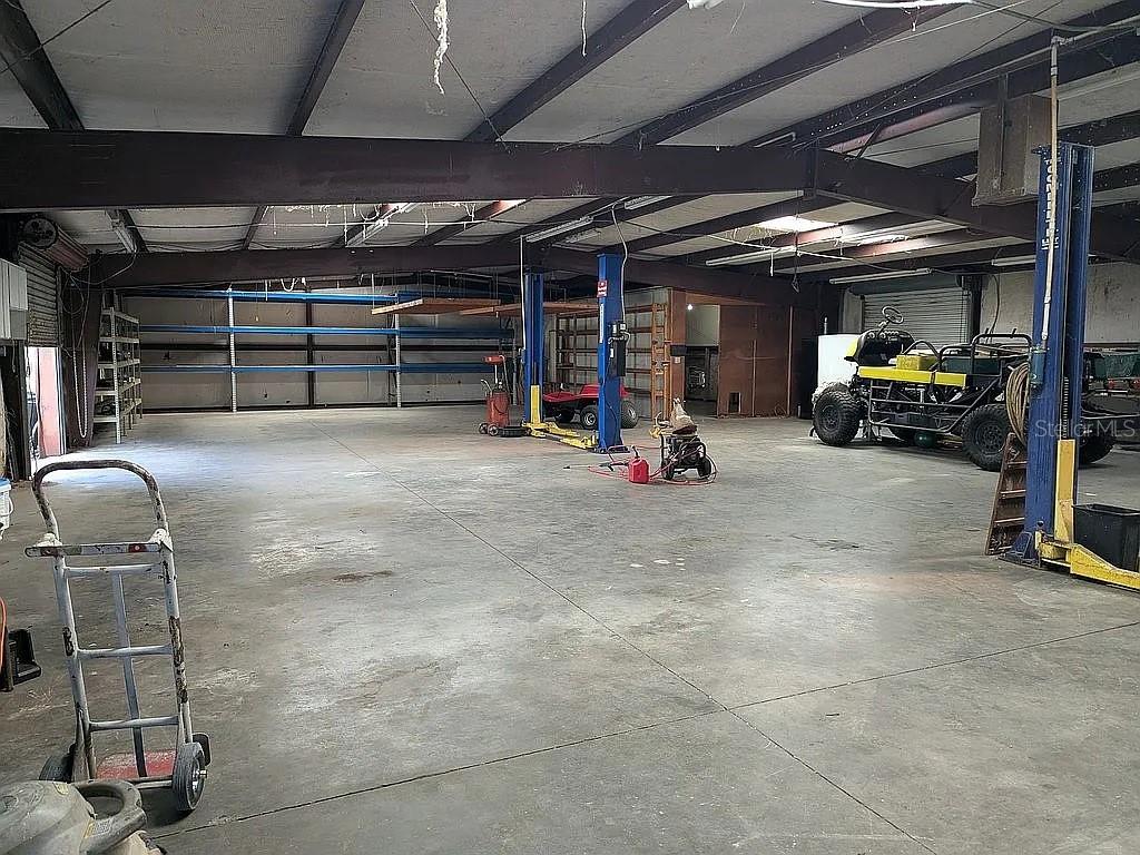 4402 Gallagher Road Plant City, FL 33565 - Photo 2 of 36