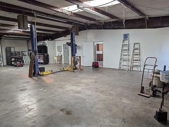 4402 Gallagher Road Plant City, FL 33565 - Photo 7 of 42 a view of a room with gym equipment