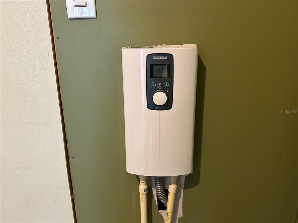 9867 Jerome Drive New Port Richey, FL 34654 - Photo 27 of 30 a close up of a wall with a sink